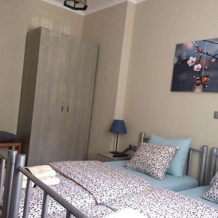 Petro'S Apartment Korça Kültér fotó