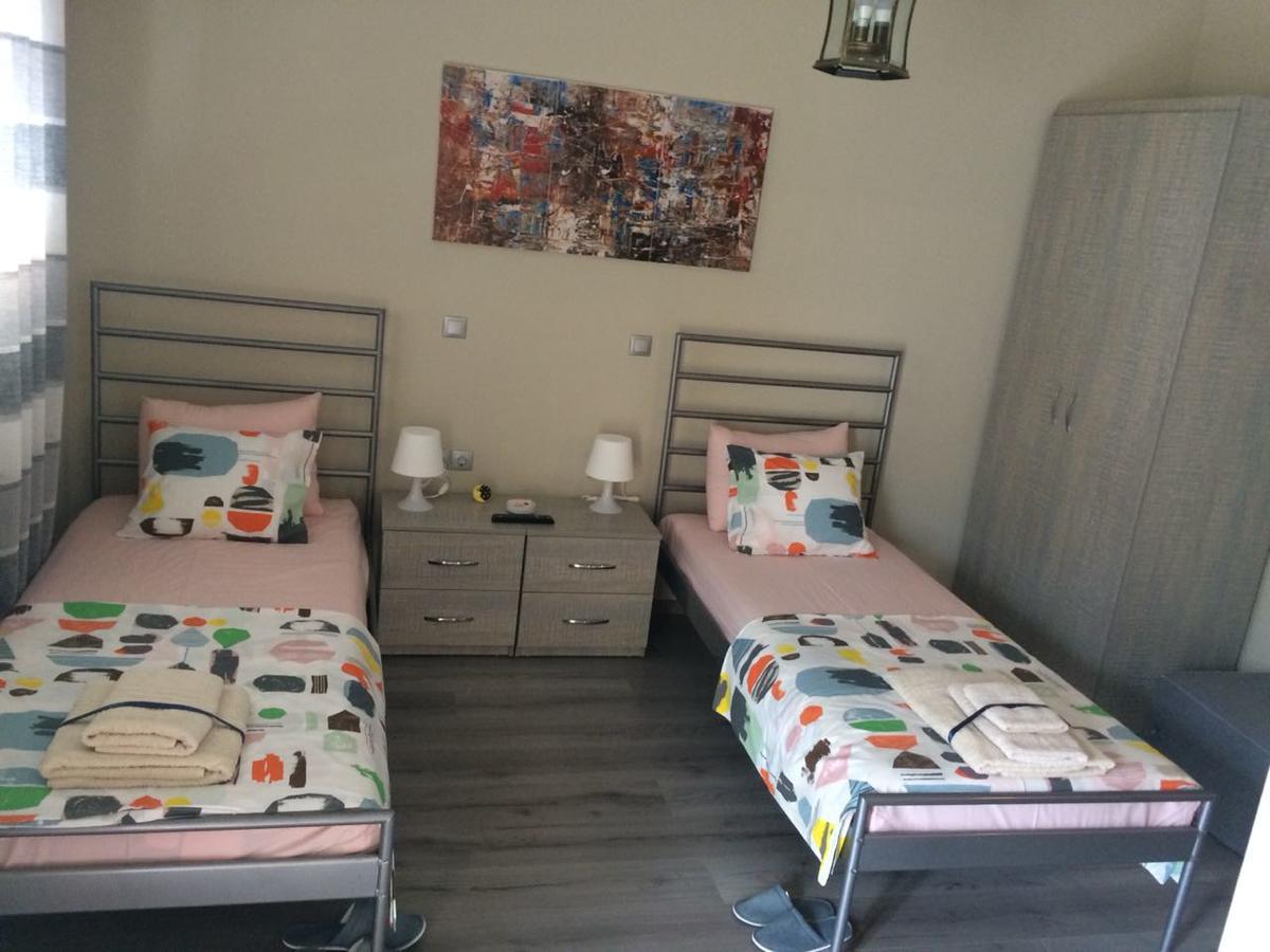 Petro'S Apartment Korça Kültér fotó